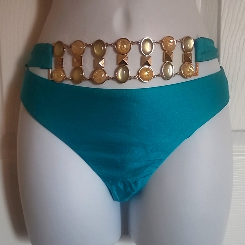 Pinkini bottom size M